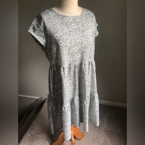 Sweet Tiered Floral Mini